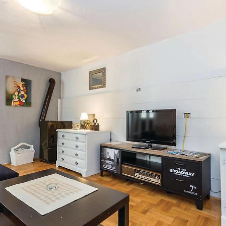 Amazing Apartment In Novi Vinodolski With Wifi المظهر الخارجي الصورة