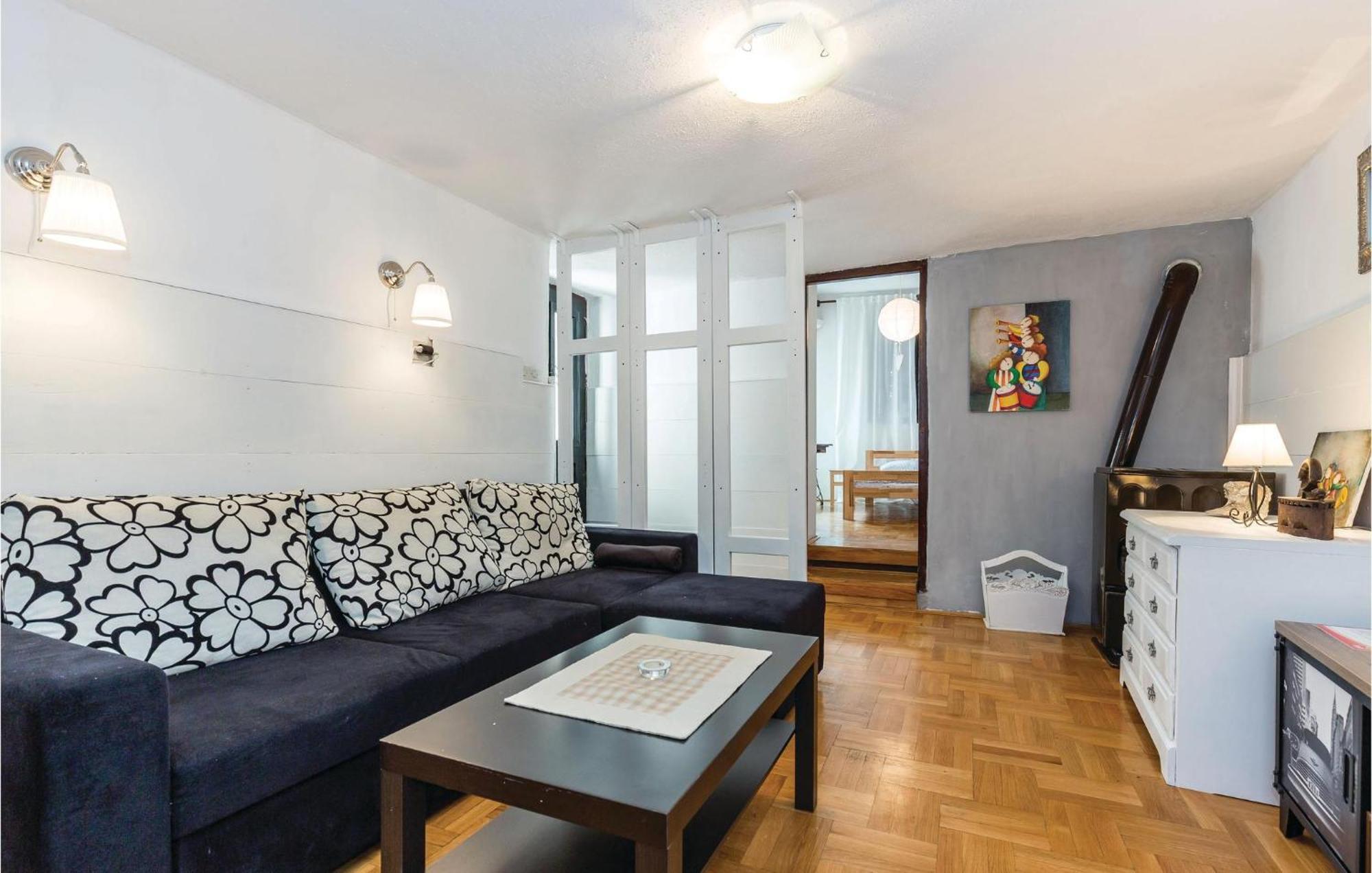 Amazing Apartment In Novi Vinodolski With Wifi المظهر الخارجي الصورة
