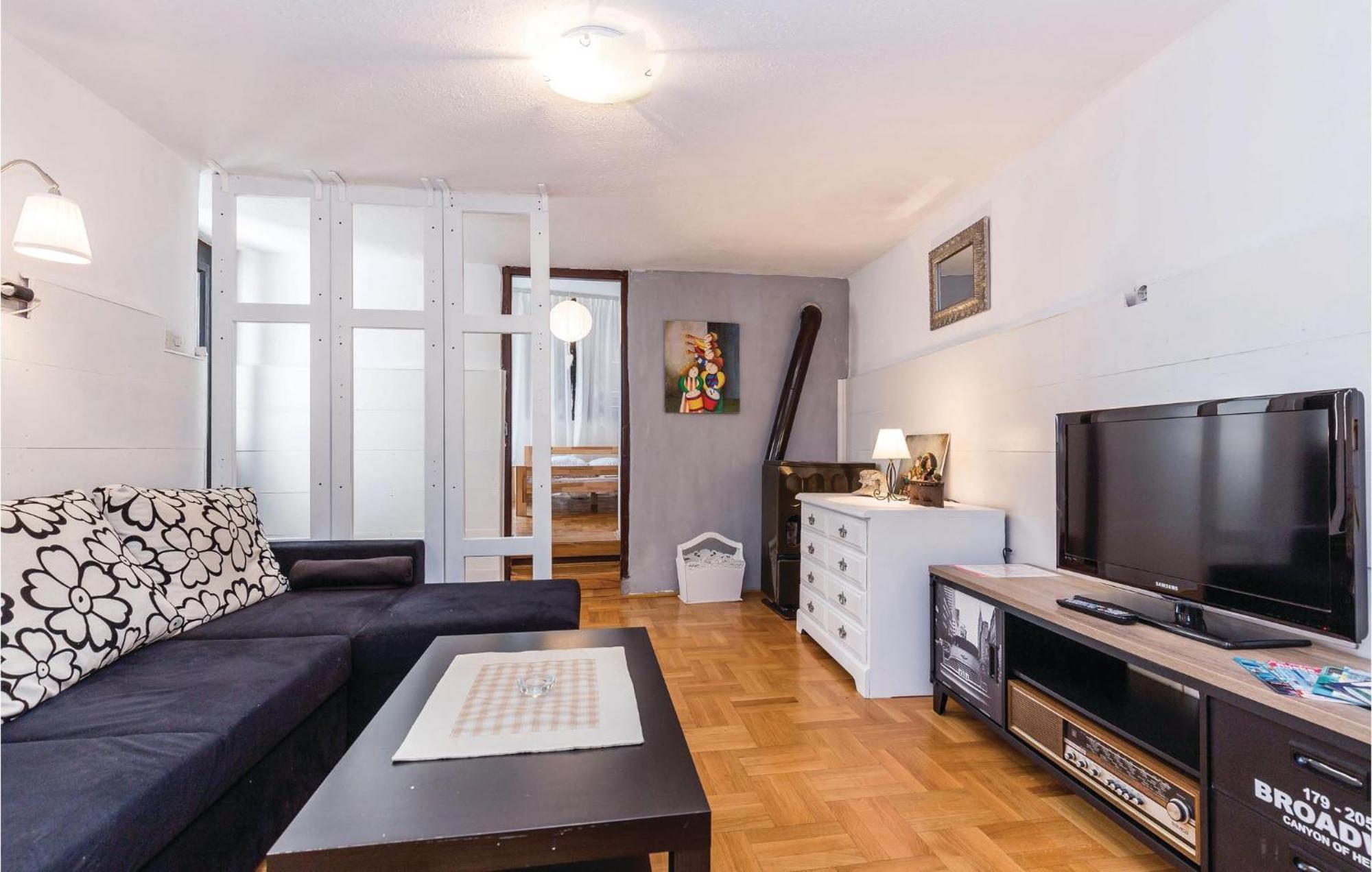 Amazing Apartment In Novi Vinodolski With Wifi المظهر الخارجي الصورة